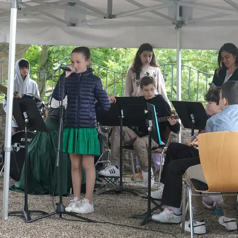 Ambassador hosts Beatles in the Garden